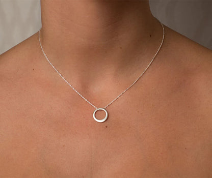Spindle Circle Necklace